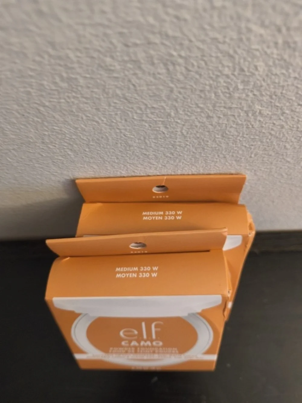 E.L.F. elf CAMO Powder Foundation semi matte finish, Medium 330 W x2